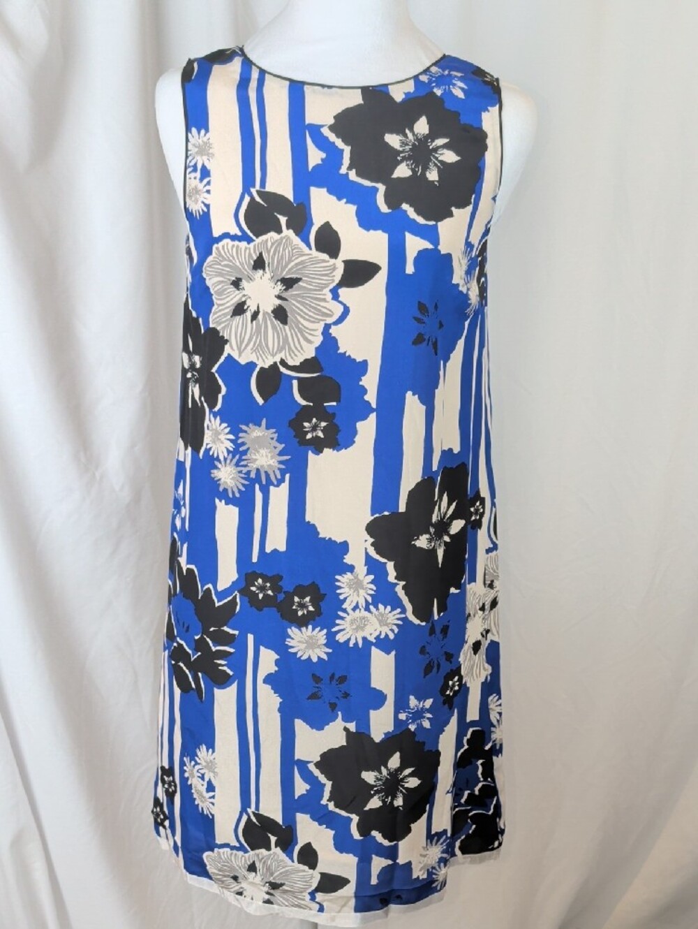 Anthropologie Maeve Canna  100%  Silk Shift Dress Blue Floral 0P